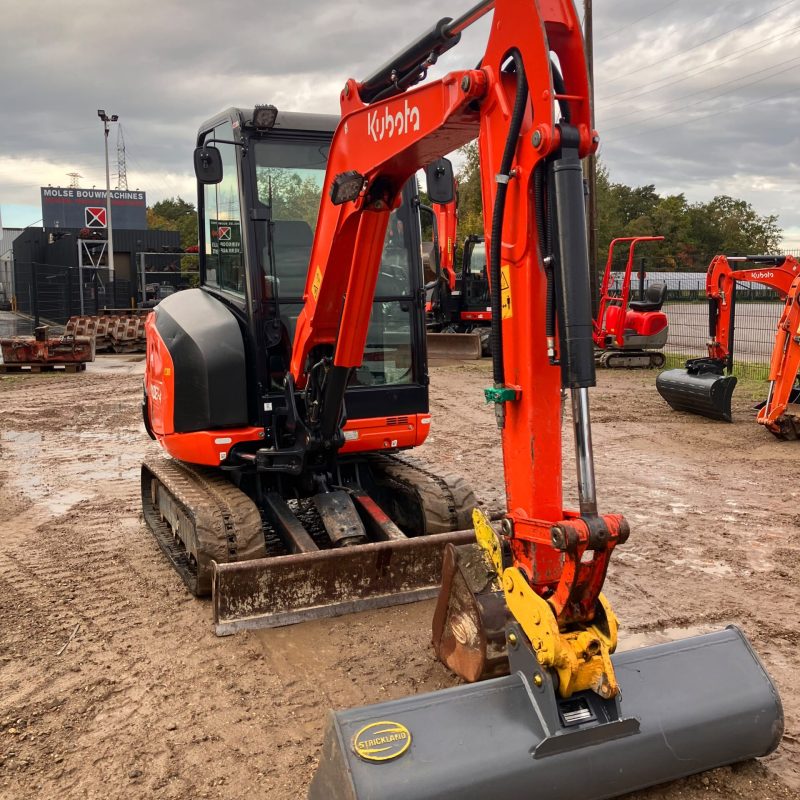 Kubota KX027-4