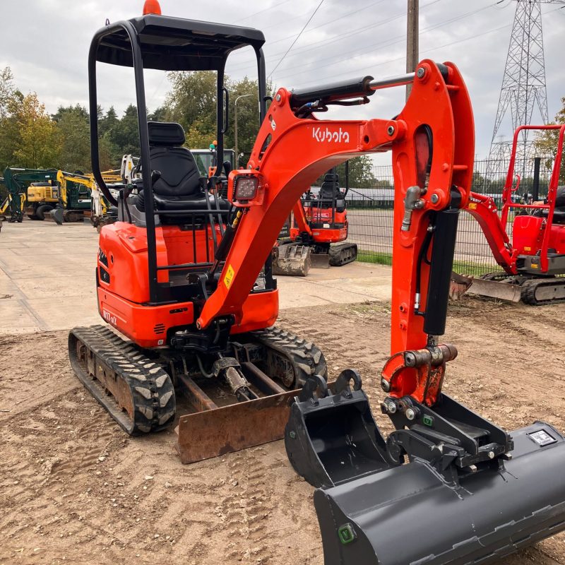 Kubota U17-3
